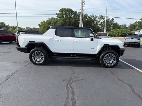 Used 2025 GMC Hummer EV 3X AWD/4WD image 2