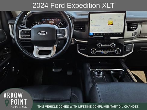 Used 2024 Ford Expedition XLT RWD image 20