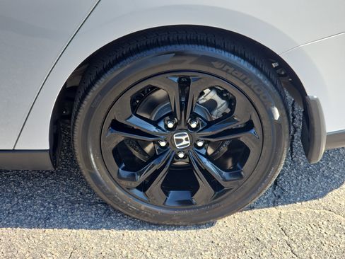 Used 2025 Honda Accord SE image 32
