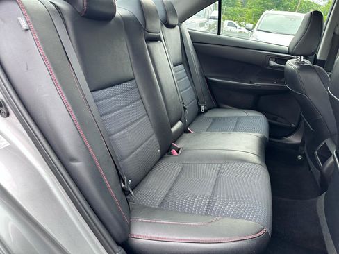 Used 2015 Toyota Camry SE FWD image 16