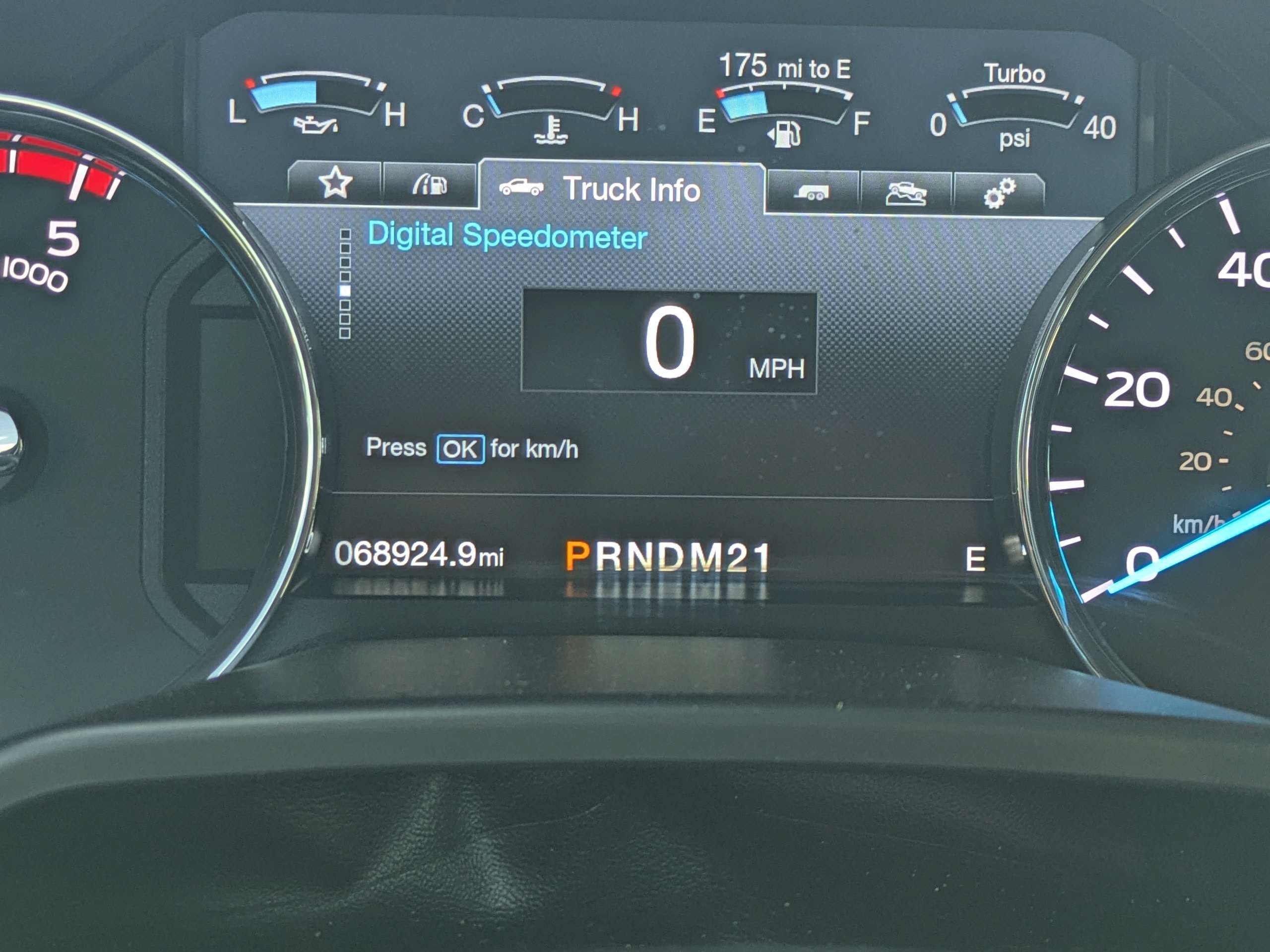 Used 2017 Ford F250 4x4 Crew Cab Super Duty image 27