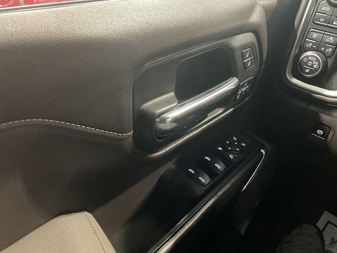 Used 2019 Chevrolet Silverado 1500 LTZ w/ LTZ Plus Package image 24