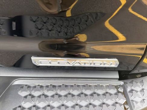 Used 2024 GMC Canyon Elevation w/ Convenience Package image 44