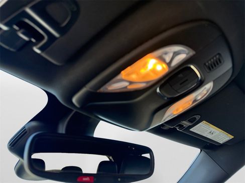 Certified 2024 Jeep Compass Limited image 27