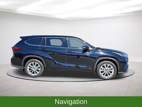 Used 2021 Toyota Highlander Limited AWD/4WD image 8