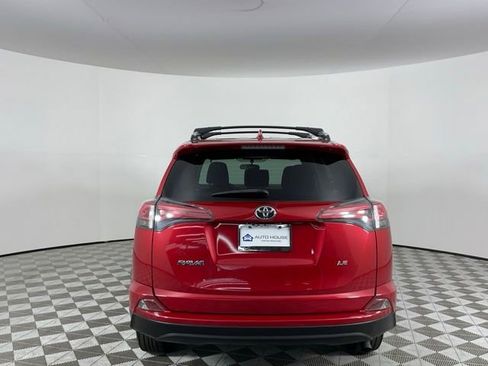Used 2016 Toyota RAV4 LE FWD image 6