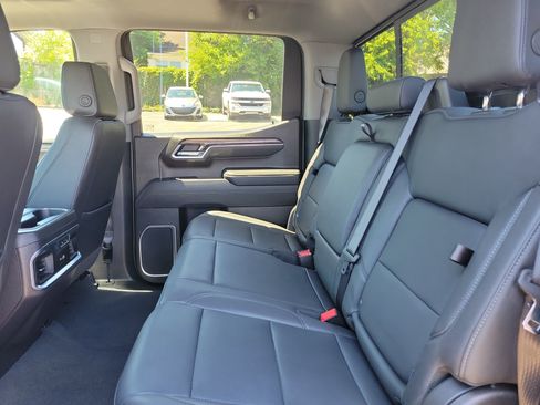 Used 2025 Chevrolet Silverado 1500 LTZ w/ Technology Package AWD/4WD image 14