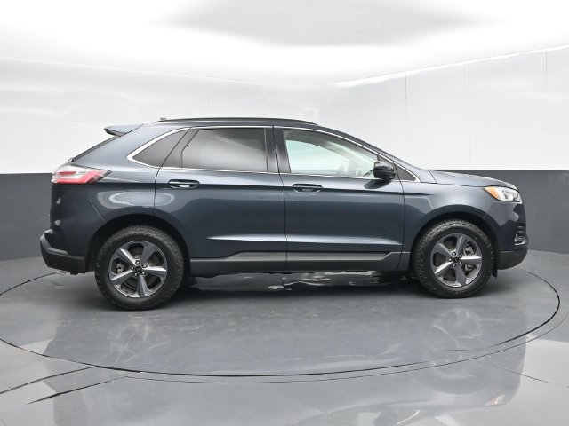 Certified 2022 Ford Edge SEL w/ Sport Appearance Package AWD/4WD image 9
