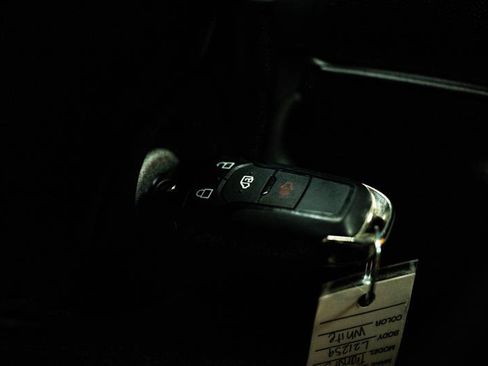 Used 2023 Ford Transit 350 XLT image 17