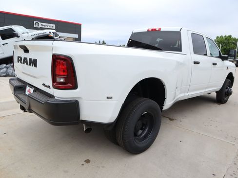 New 2026 RAM 3500 Tradesman AWD/4WD image 19