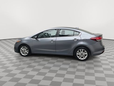 Used 2017 Kia Forte S w/ S Technology Package FWD image 28