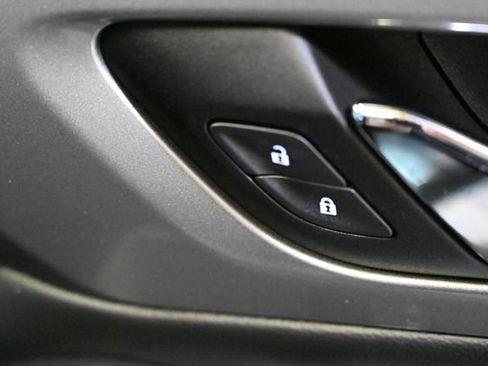 Used 2021 Chevrolet Traverse LS FWD image 56