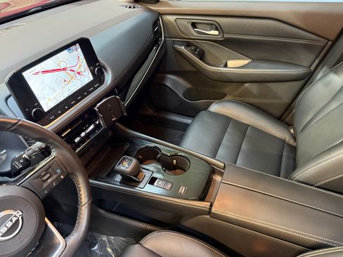 Used 2023 Nissan Rogue SL w/ SL Premium Package image 34