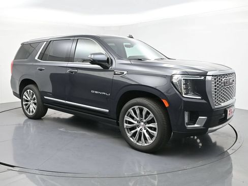 Used 2021 GMC Yukon Denali w/ Denali Premium Package AWD/4WD image 5