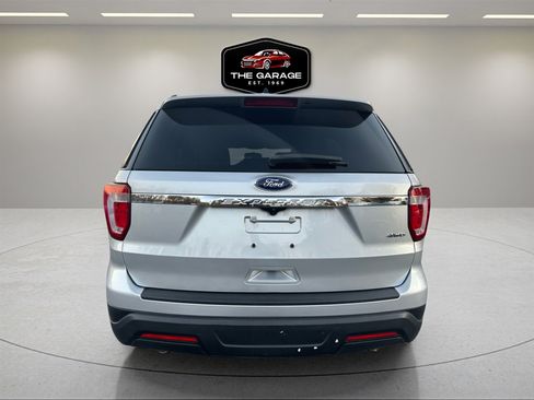 Used 2018 Ford Explorer 4WD image 4