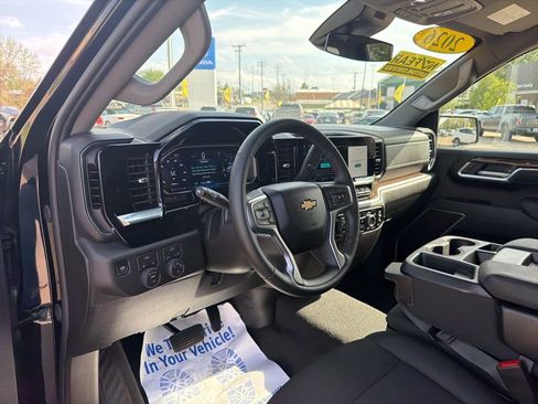 Used 2026 Chevrolet Silverado 1500 LT AWD/4WD image 18