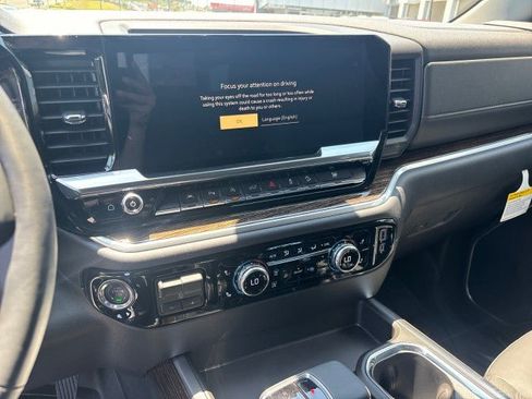New 2026 GMC Sierra 1500 Elevation w/ Elevation Premium Package AWD/4WD image 21