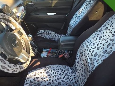 Used 2015 Jeep Compass High Altitude image 9