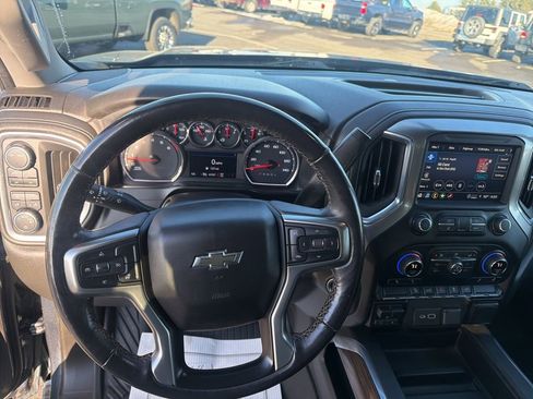 Used 2021 Chevrolet Silverado 1500 LT Trail Boss w/ Convenience Package II image 19