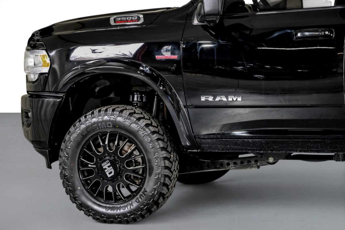 Used 2024 RAM 3500 Laramie w/ Towing Technology Group AWD/4WD image 13