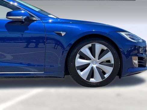 Used 2020 Tesla Model S Long Range AWD/4WD image 34