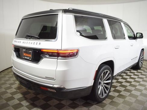 Used 2022 Jeep Grand Wagoneer Series II w/ Convenience Group III image 4