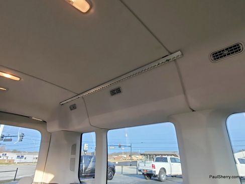 Used 2020 Ford Transit 350 XL image 38