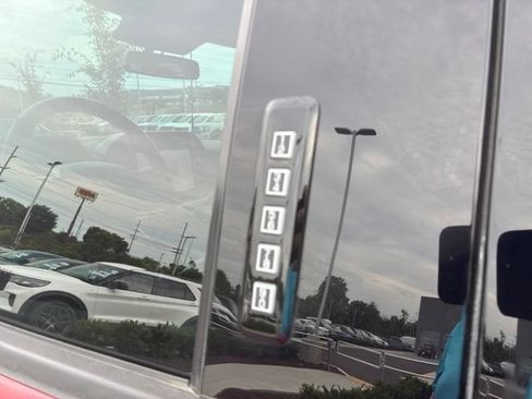 Used 2021 Ford F150 Lariat w/ Equipment Group 502A High AWD/4WD image 6