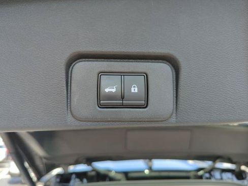 Certified 2023 Nissan Rogue Platinum w/ Platinum Premium Package FWD image 21