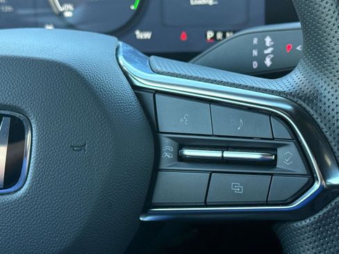 Used 2024 Honda Prologue EX image 11