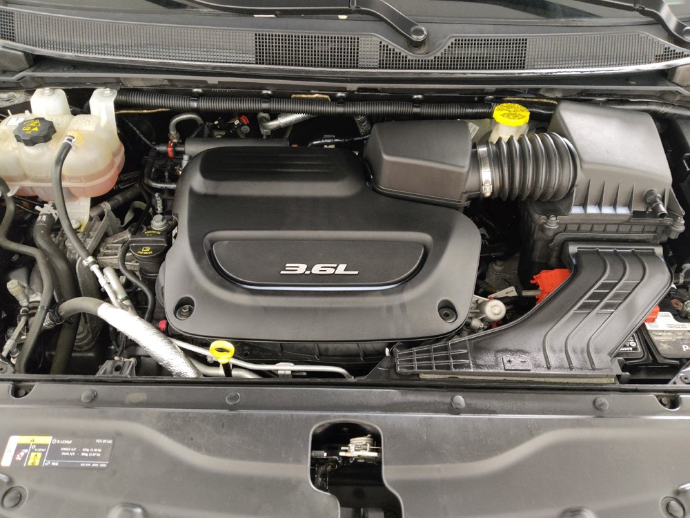 Used 2018 Chrysler Pacifica Touring-L FWD image 30