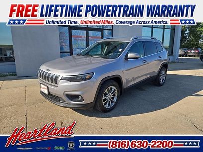 Used 2019 Jeep Cherokee Latitude Plus w/ Comfort/Convenience Group