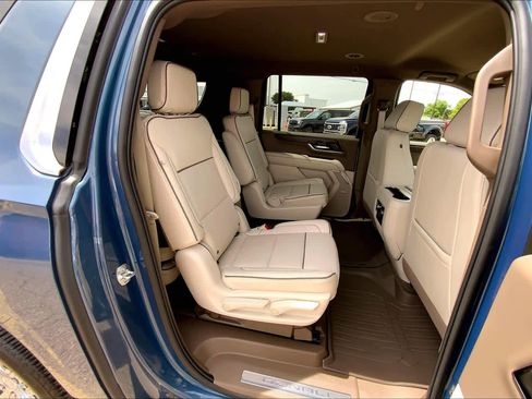 Used 2025 GMC Yukon XL Denali w/ LPO, Floor Liner Package image 20