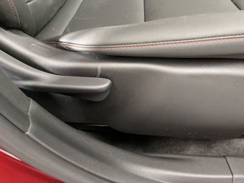 Certified 2025 Chevrolet Trax RS w/ Driver Confidence Package image 7