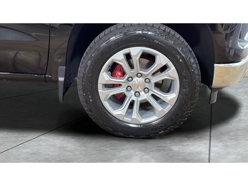 Used 2024 Chevrolet Silverado 1500 LTZ w/ LTZ Premium Package image 20