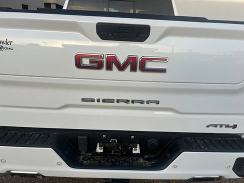 Used 2020 GMC Sierra 1500 AT4 w/ AT4 Premium Package AWD/4WD image 23