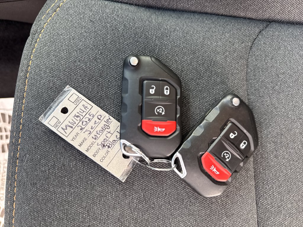 Used 2025 Jeep Wrangler Unlimited Sport AWD/4WD image 29
