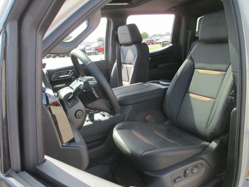 New 2026 GMC Sierra 1500 AT4 w/ AT4 Premium Package image 12