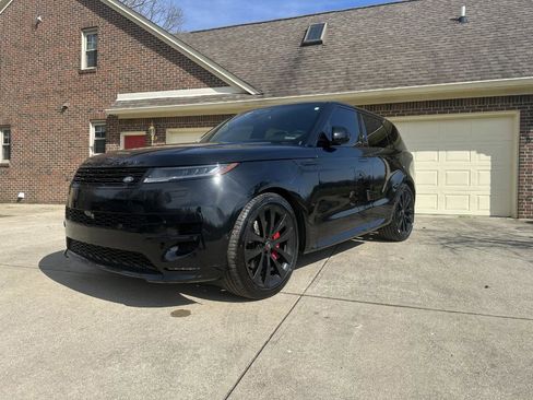 Used 2024 Land Rover Range Rover Sport Dynamic SE image 1