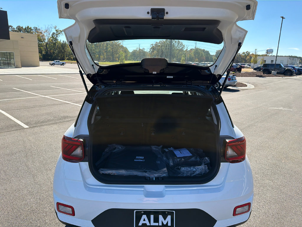 New 2026 Hyundai Venue SEL FWD image 19