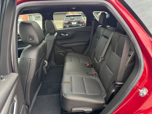 Used 2019 Chevrolet Blazer Premier w/ Sun and Wheels Package AWD/4WD image 13
