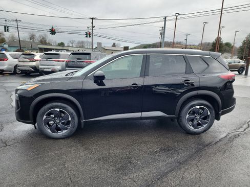 New 2026 Nissan Rogue SV image 5