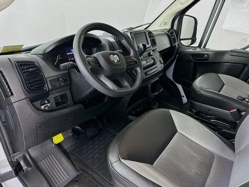 Used 2023 RAM ProMaster 2500 FWD image 28