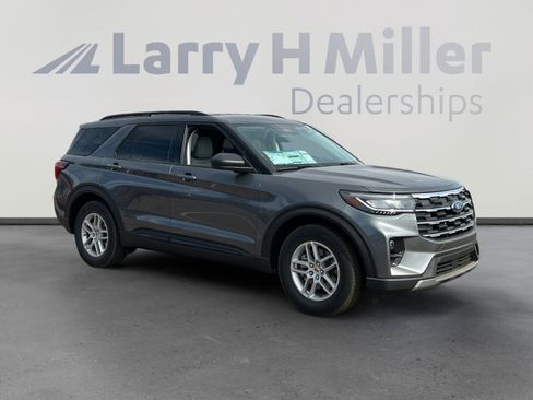 New 2026 Ford Explorer Active w/ Active Comfort Package RWD image 7