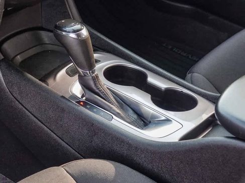 Used 2020 Chevrolet Malibu LS image 14