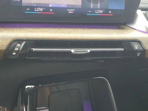 Used 2023 BMW X1 xDrive28i w/ M Sport Package image 30