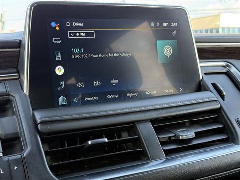 Used 2022 Chevrolet Tahoe Z71 image 14