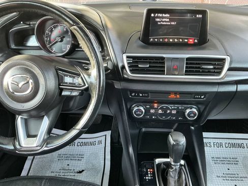Used 2018 MAZDA MAZDA3 Grand Touring w/ Premium Equipment Package FWD image 24