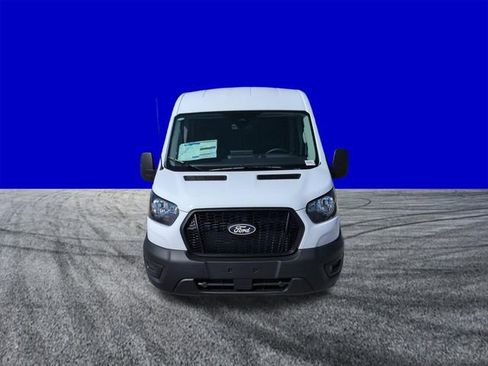 New 2026 Ford Transit 250 148 Medium Roof RWD image 9