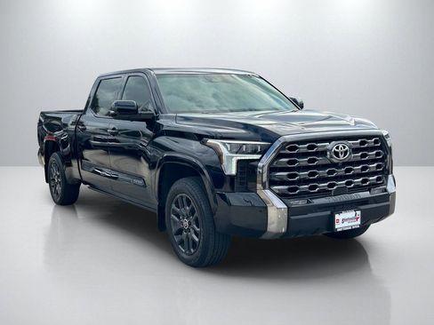 Used 2024 Toyota Tundra Platinum AWD/4WD image 3